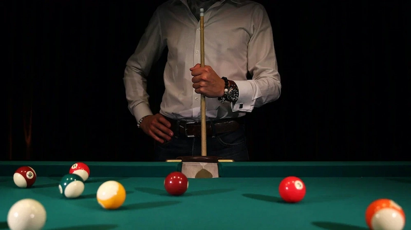 What is billiards betting?
